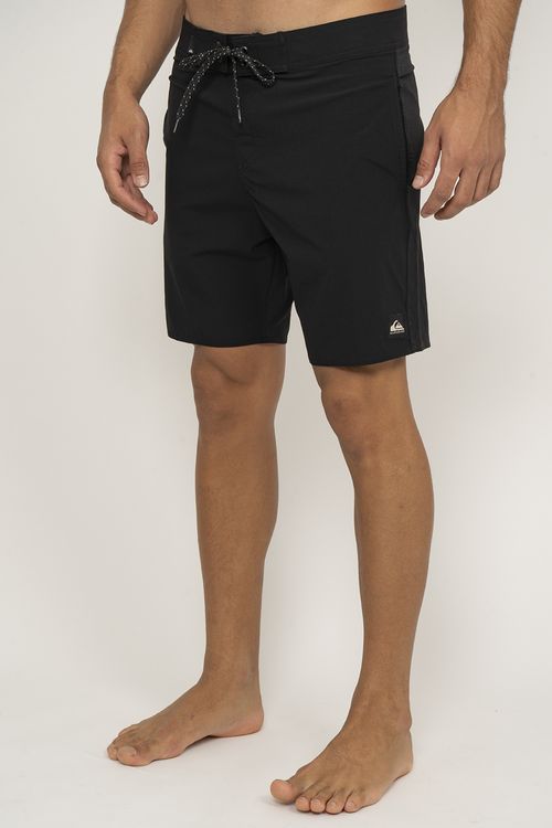 Boardshort Quiksilver Street Trunk Kaimana 18 Preto